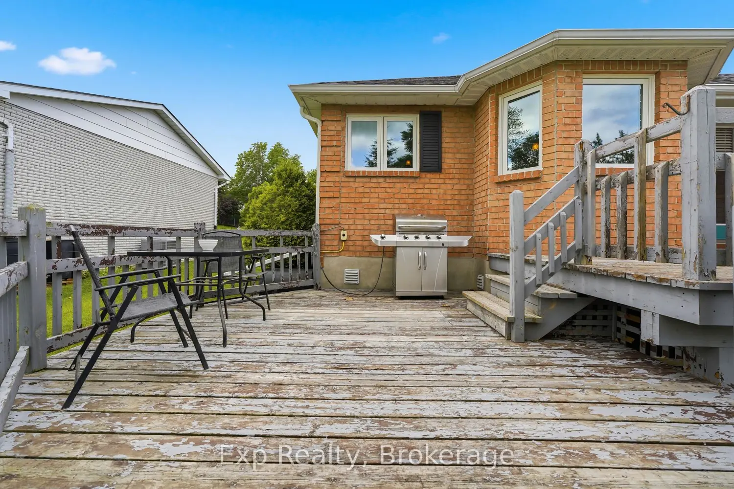 121 Simcoe Street photo 5