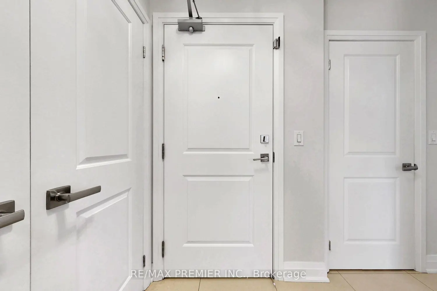 24 Woodstream Boulevard 604 photo 4