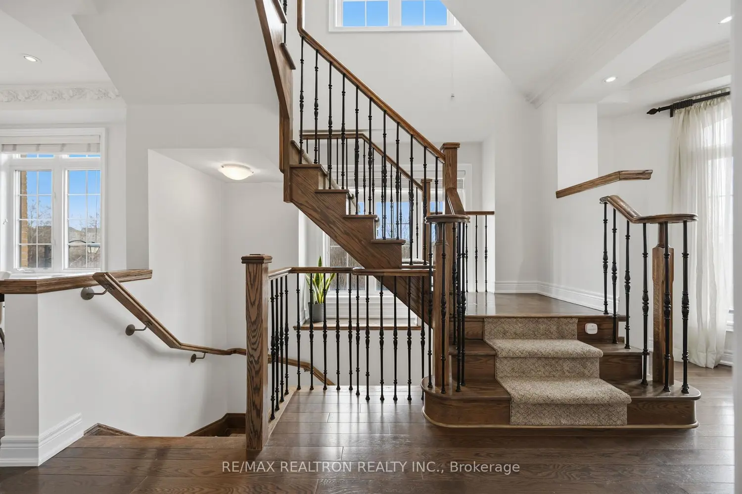 52 Quarrie Lane photo 5