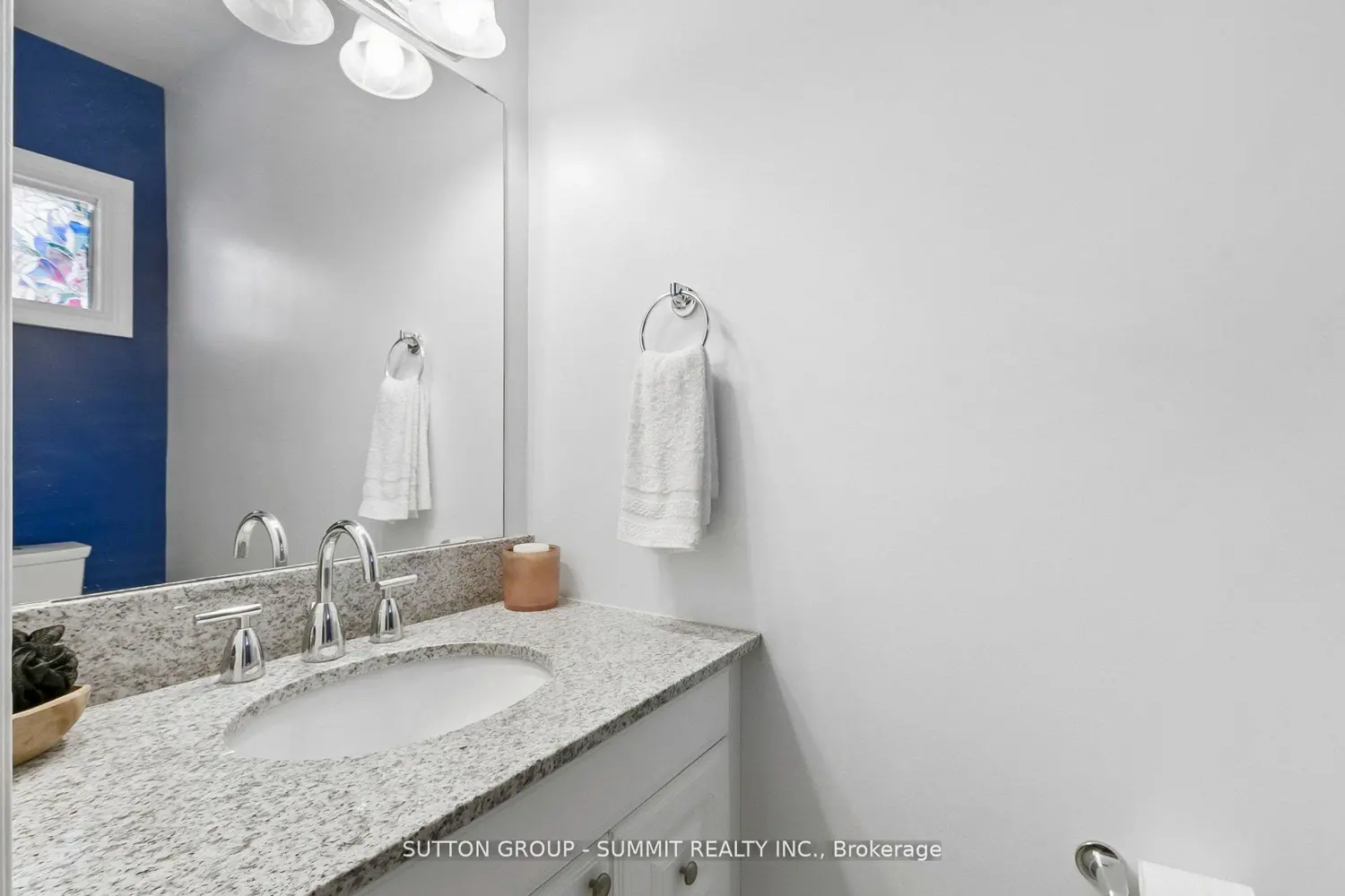10 Tamarack Circle photo 2