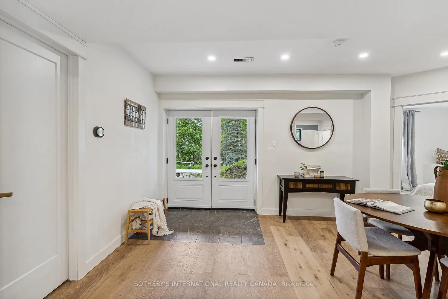 25 Silver Birch Street photo 2