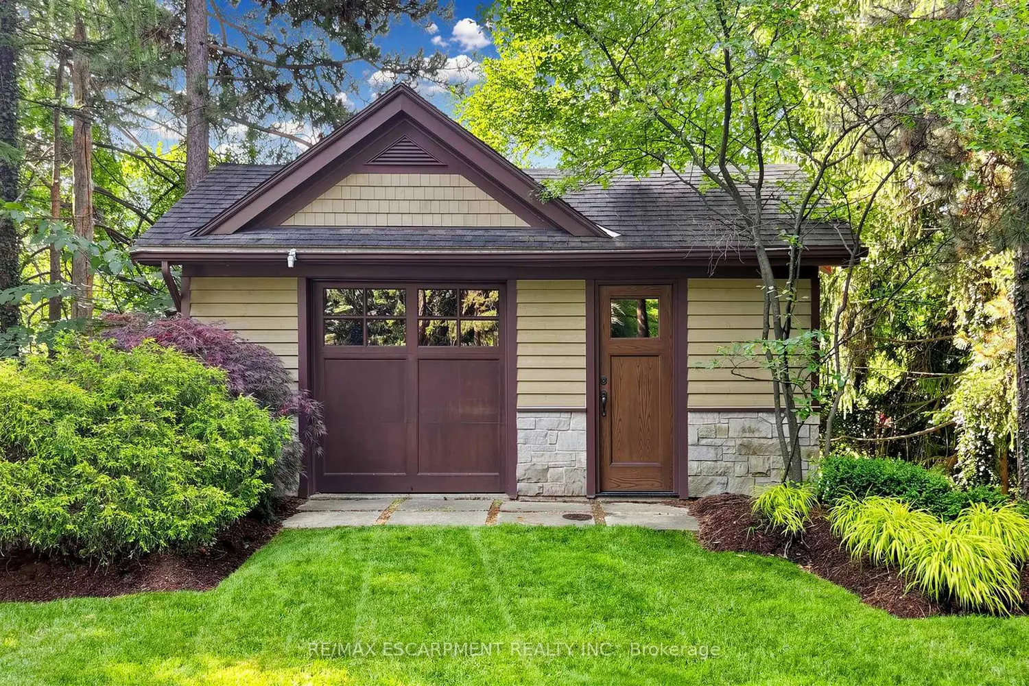 344 Mountain Brow Road photo 2
