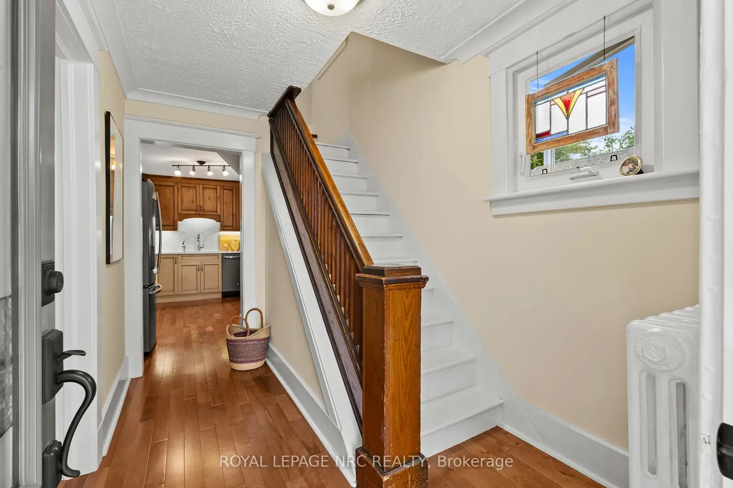 5 Greenlaw Place photo 3