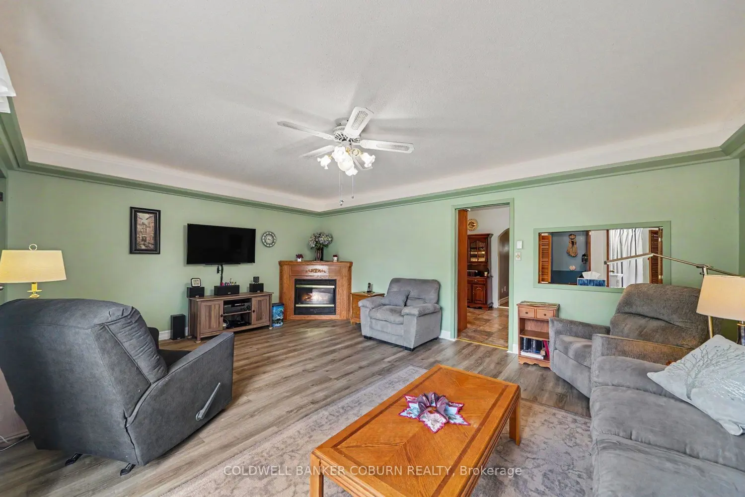 54 Howard Street photo 3