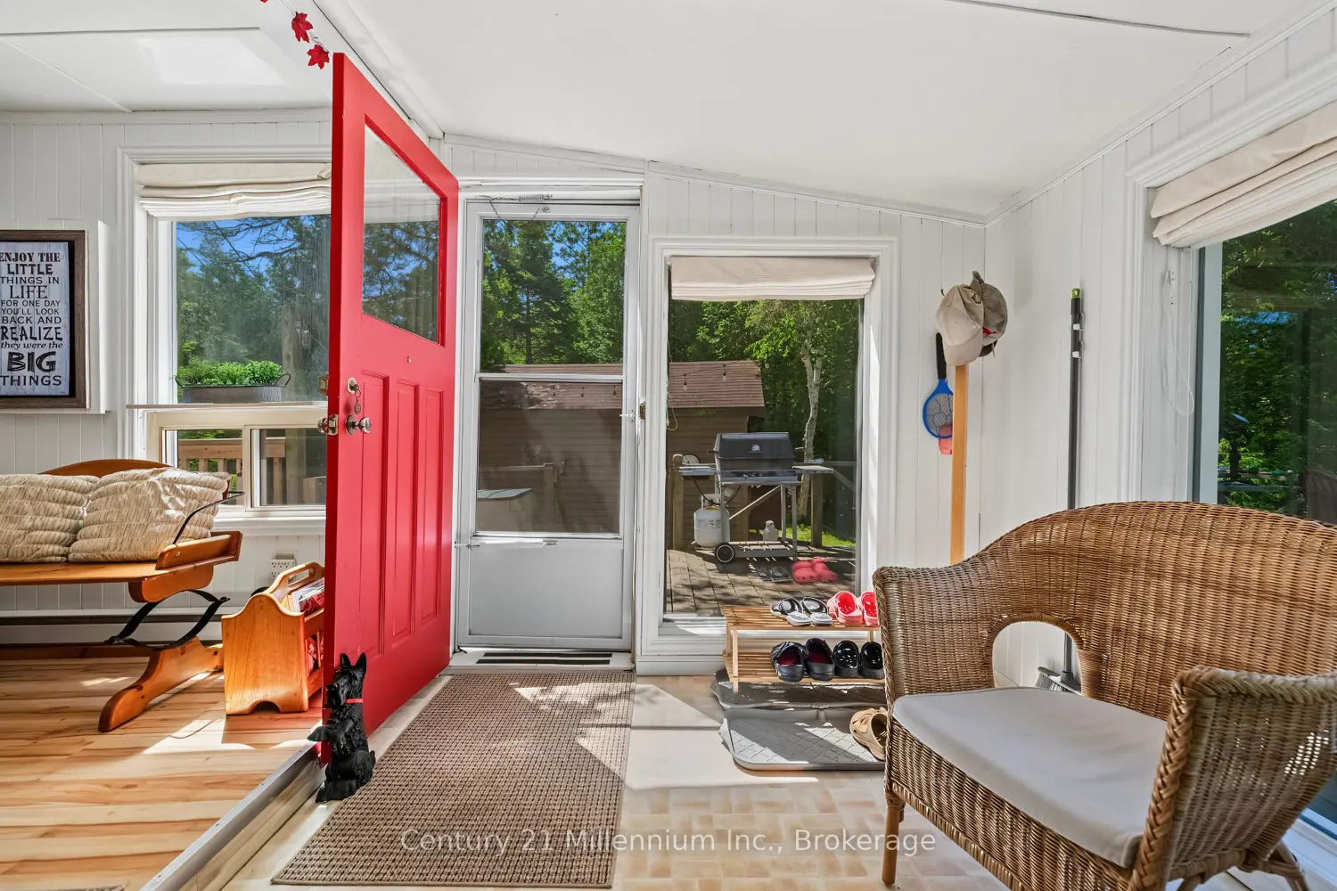1443 Sunset Drive photo 3