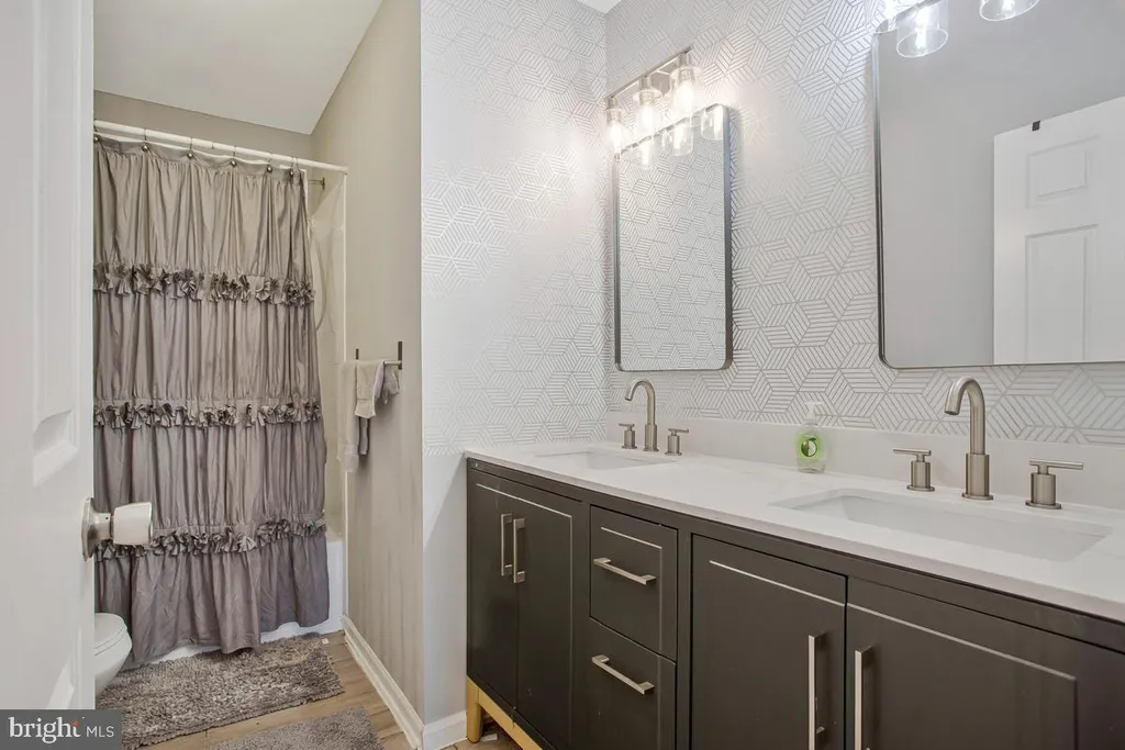 1405 Meadowlake Ct, Bowie, MD 20721