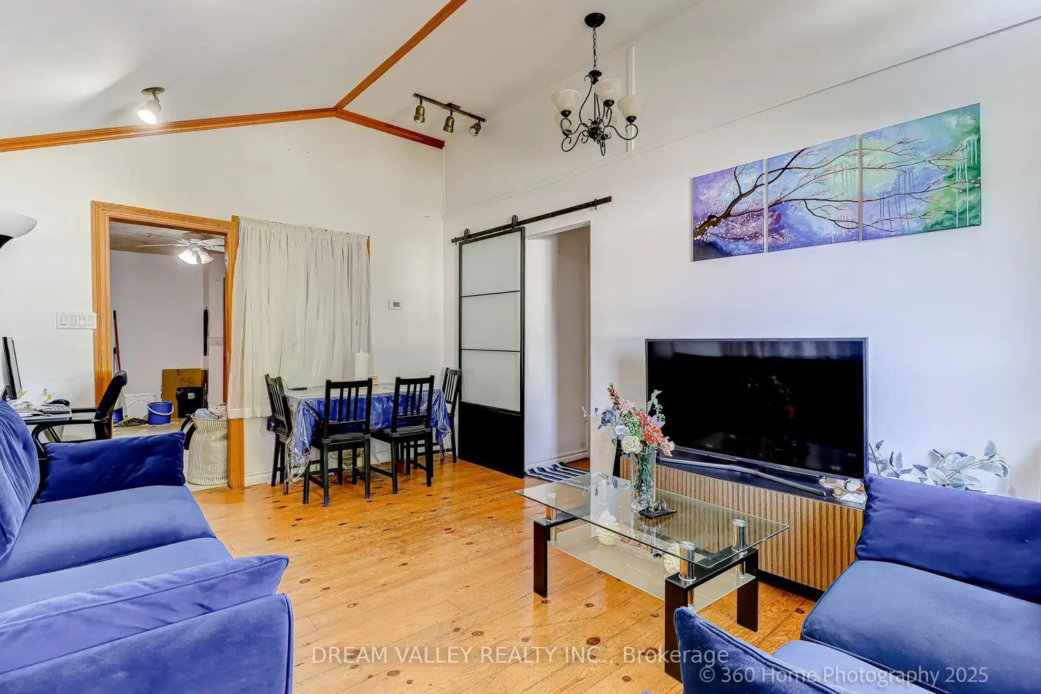 96 Laurel Avenue photo 3