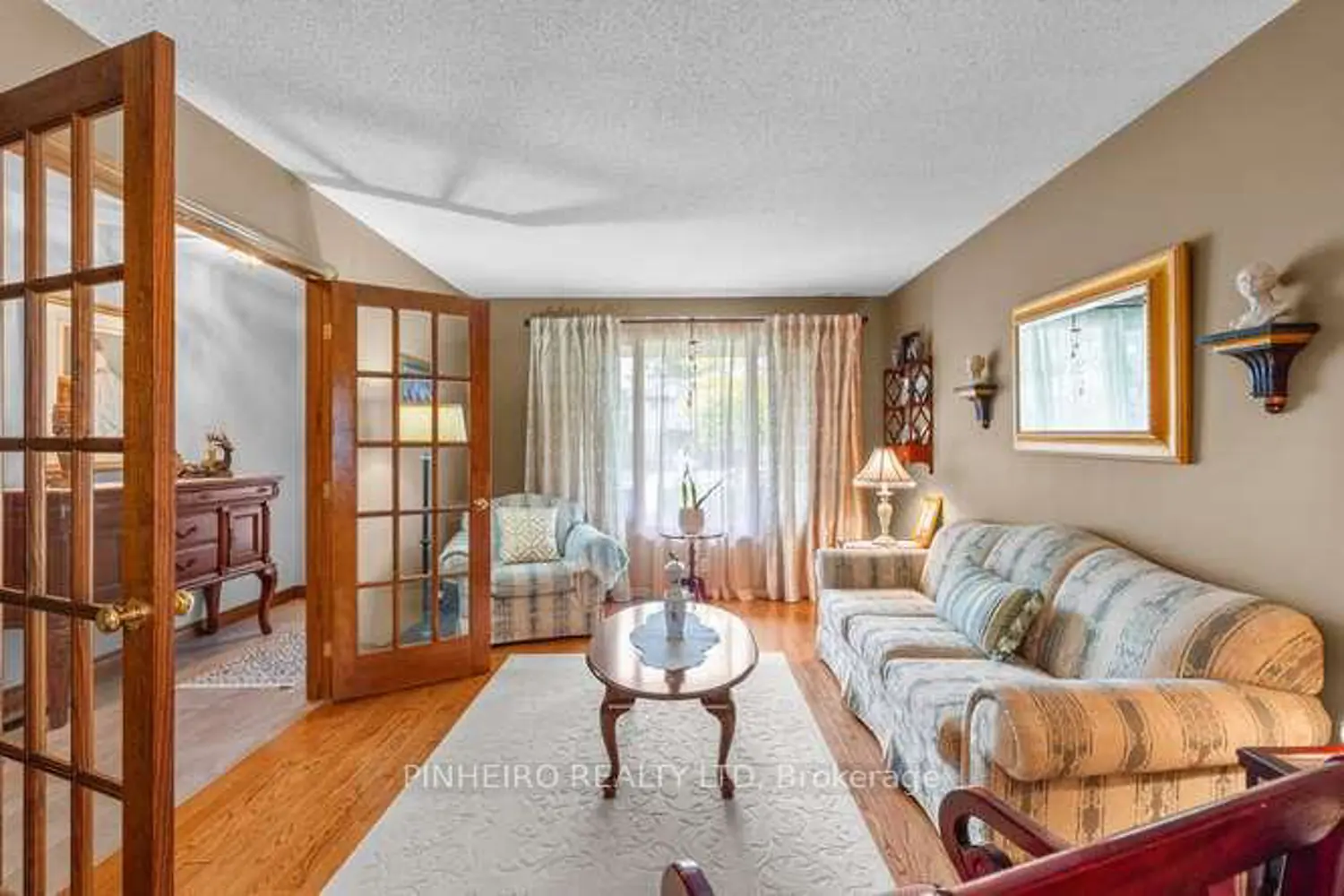 63 Condor Court photo 2