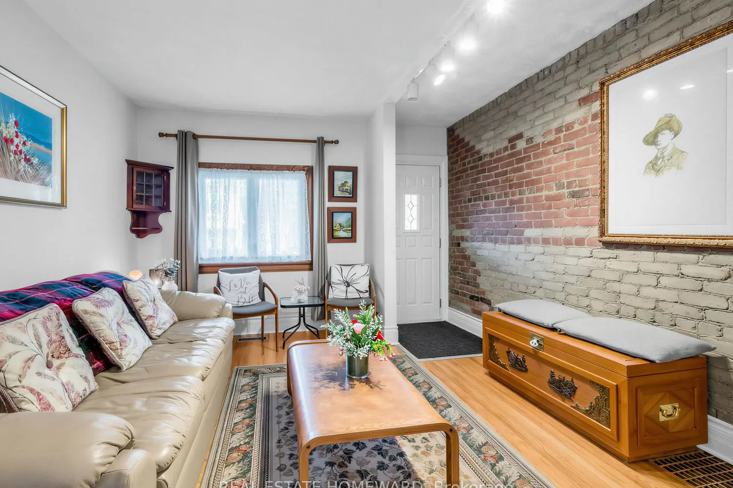 132 Woodmount Avenue photo 5