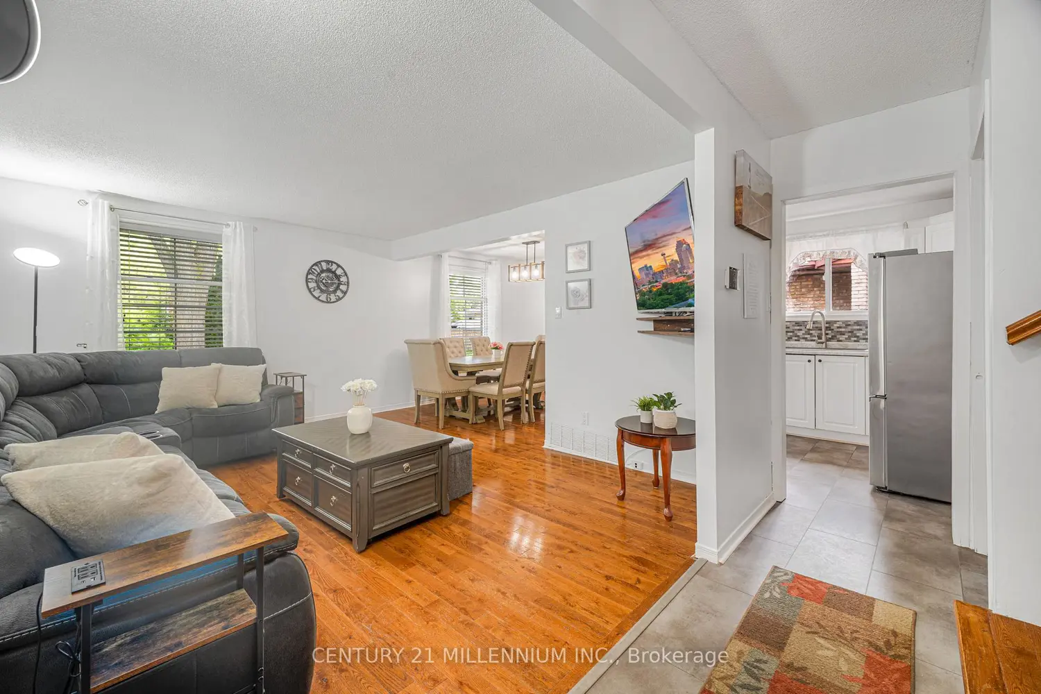 6182 Johnson Drive photo 4