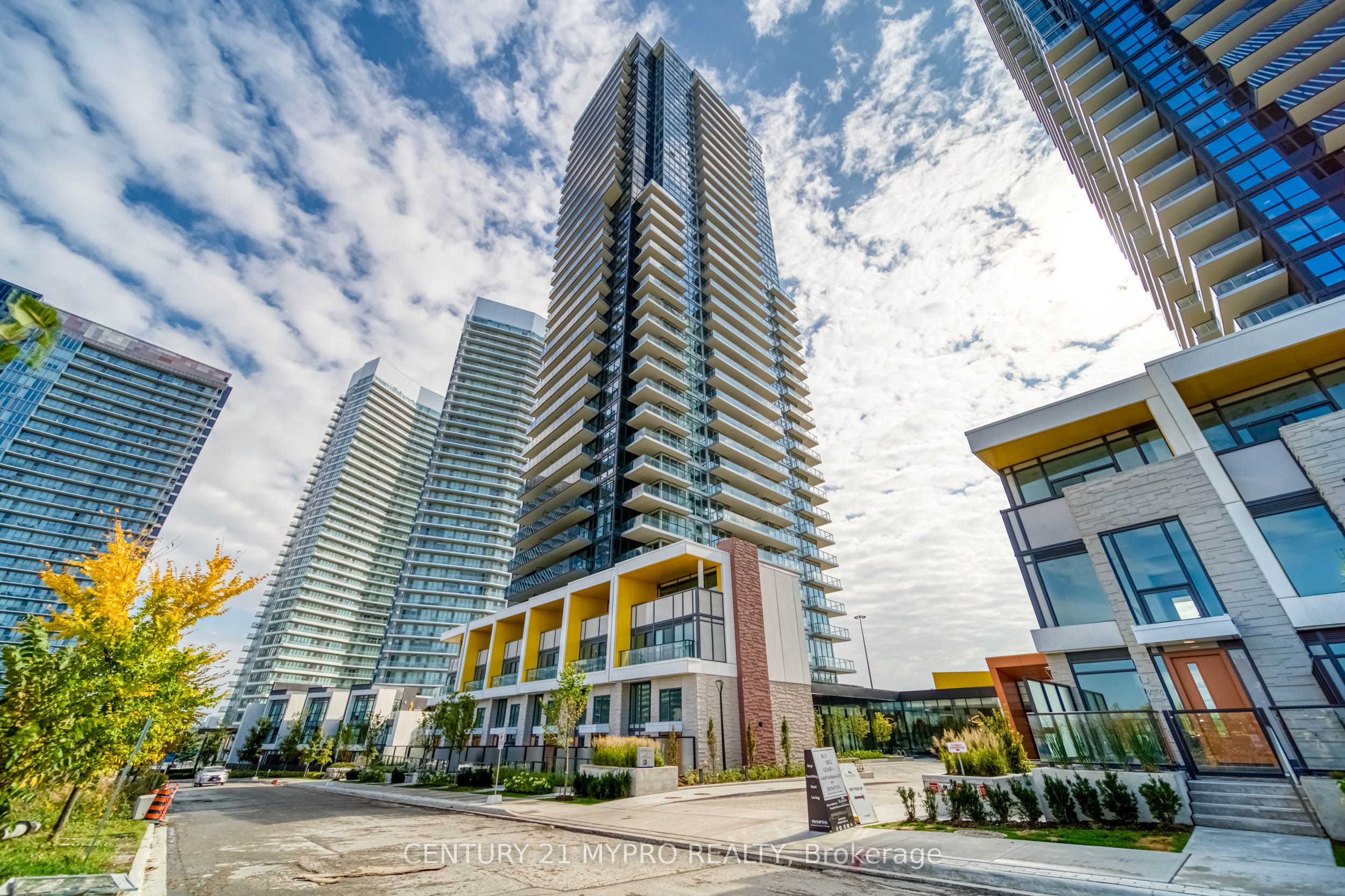 506-95 Mcmahon Drive, Toronto, ON, M2K 0H1