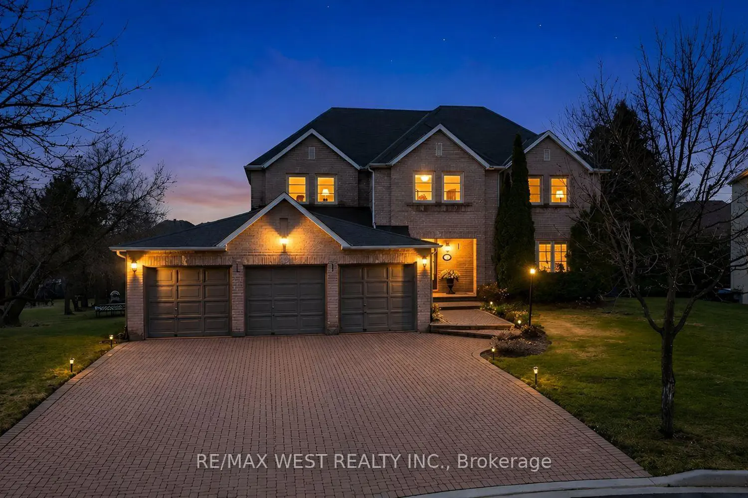93 Fern Valley Crescent
