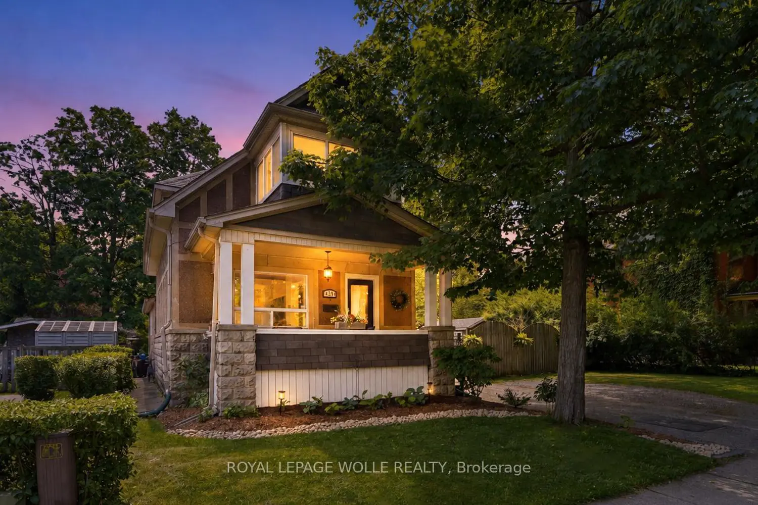 439 Westminster Drive photo 2