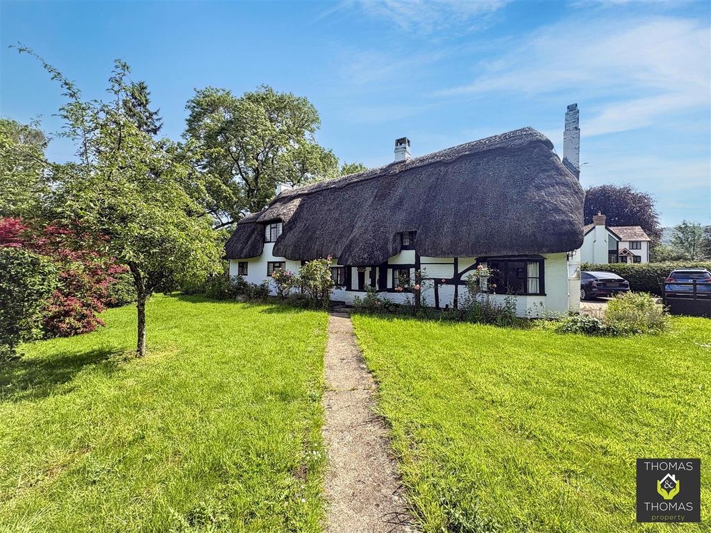 2 bed cottage for saleHigh Street, Upton St. Leonards GL4