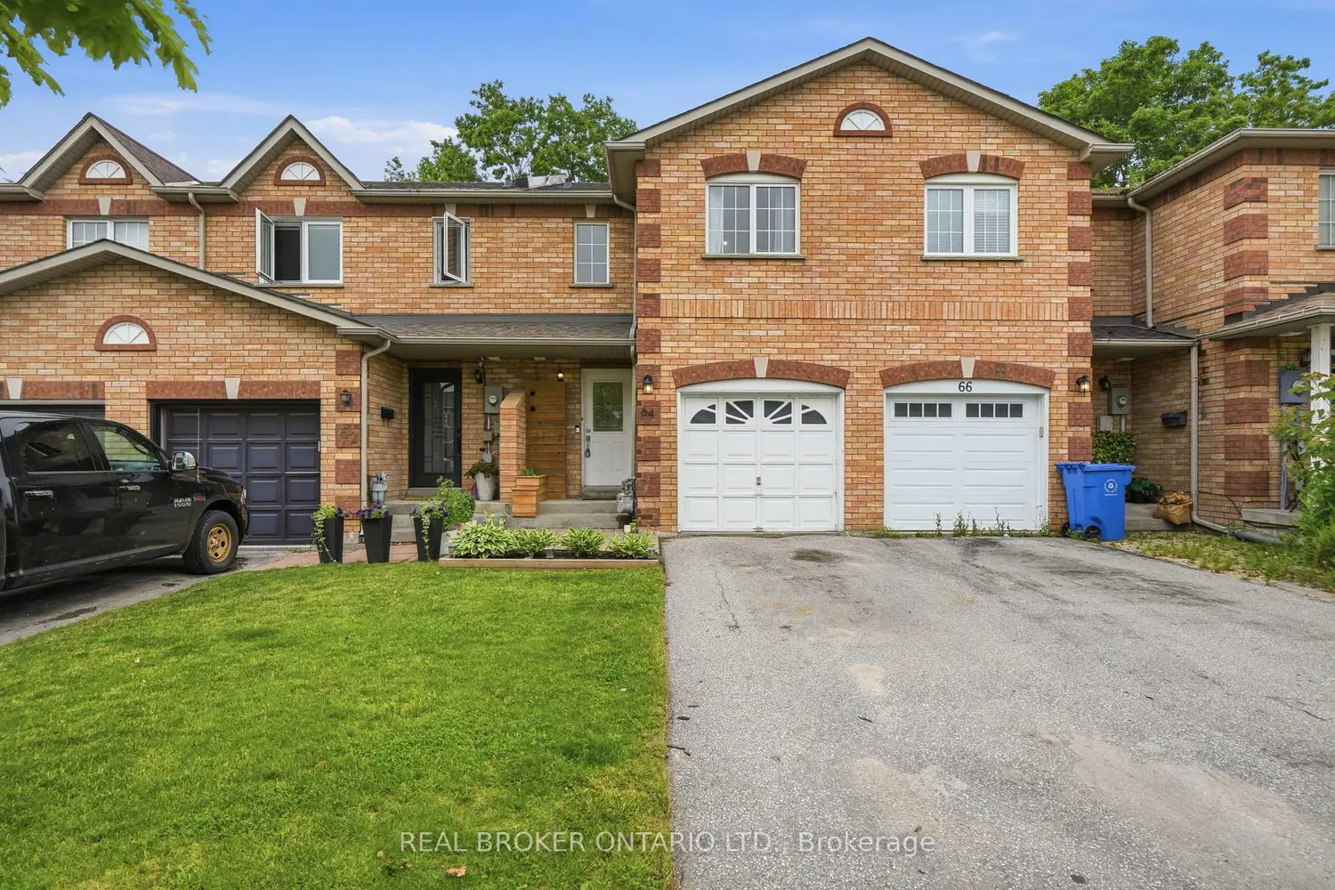 64 Lancaster Court