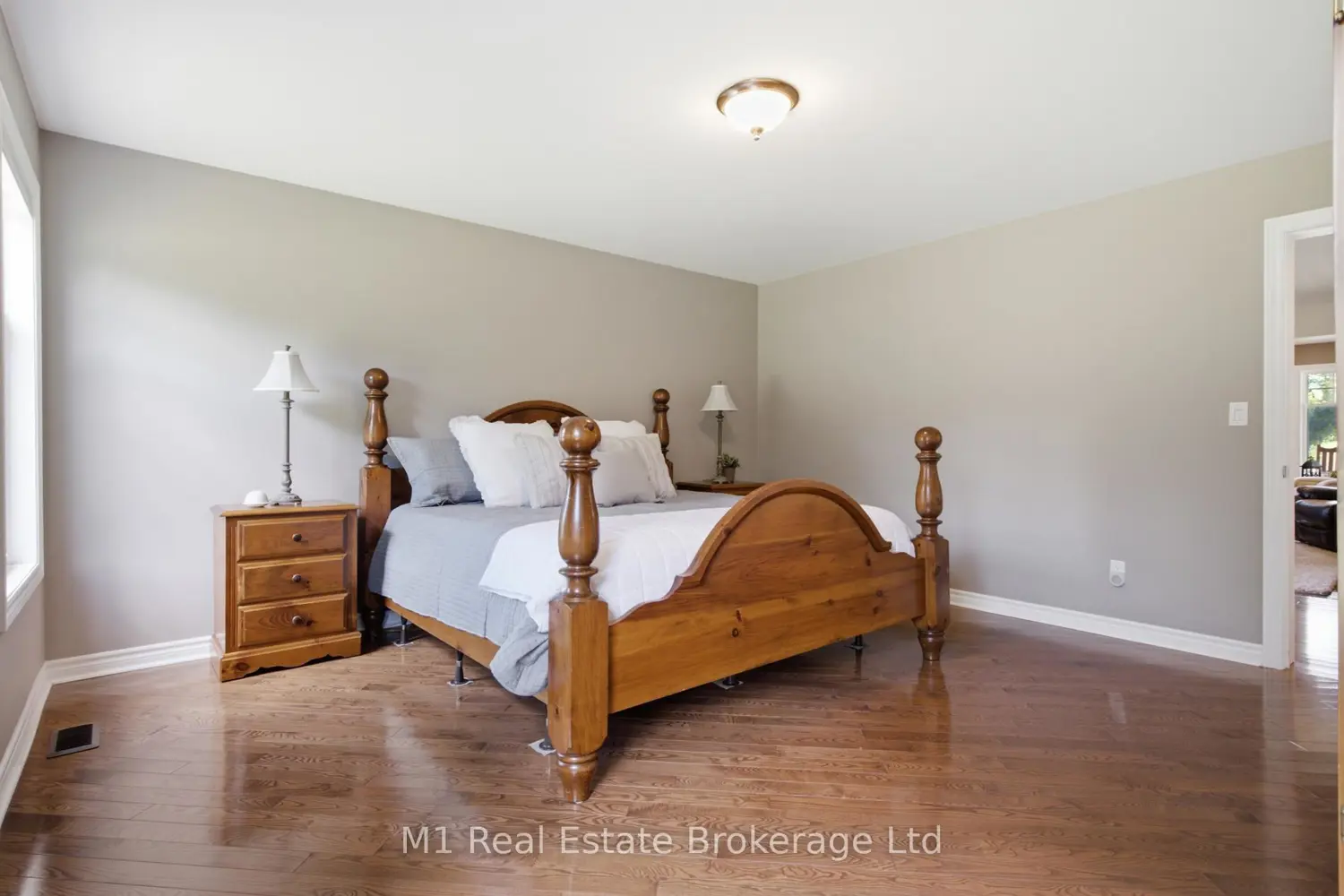 156 Highland Drive photo 4