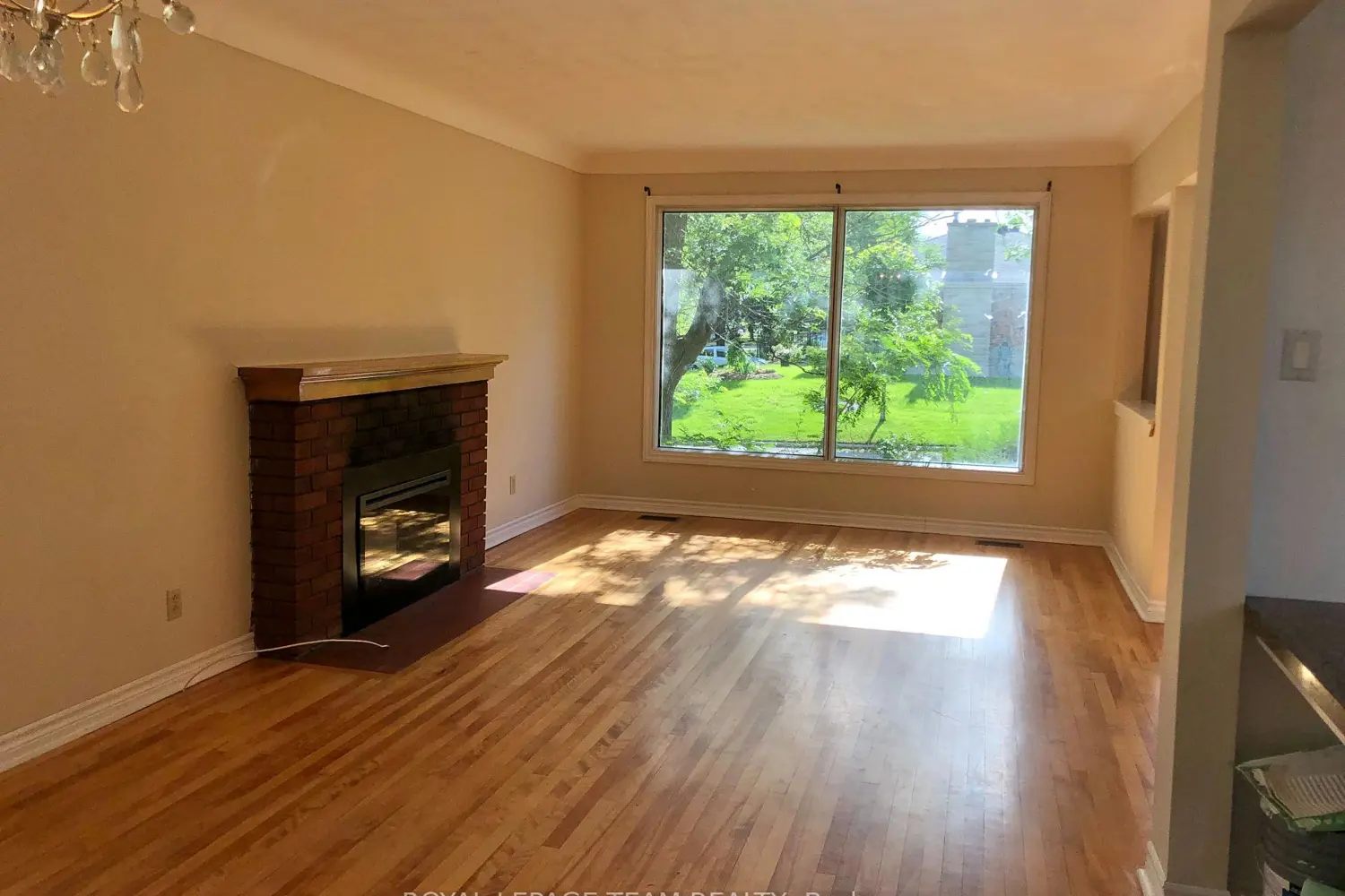 1627 Chaucer Avenue 1 & 2 photo 4