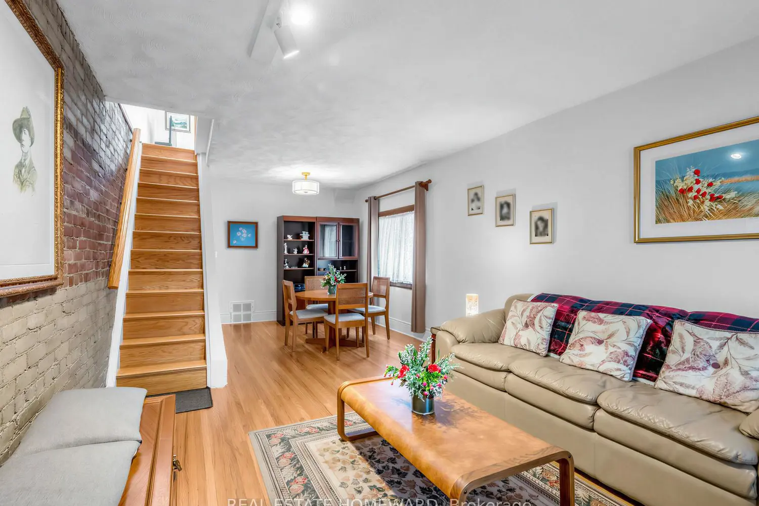 132 Woodmount Avenue photo 3