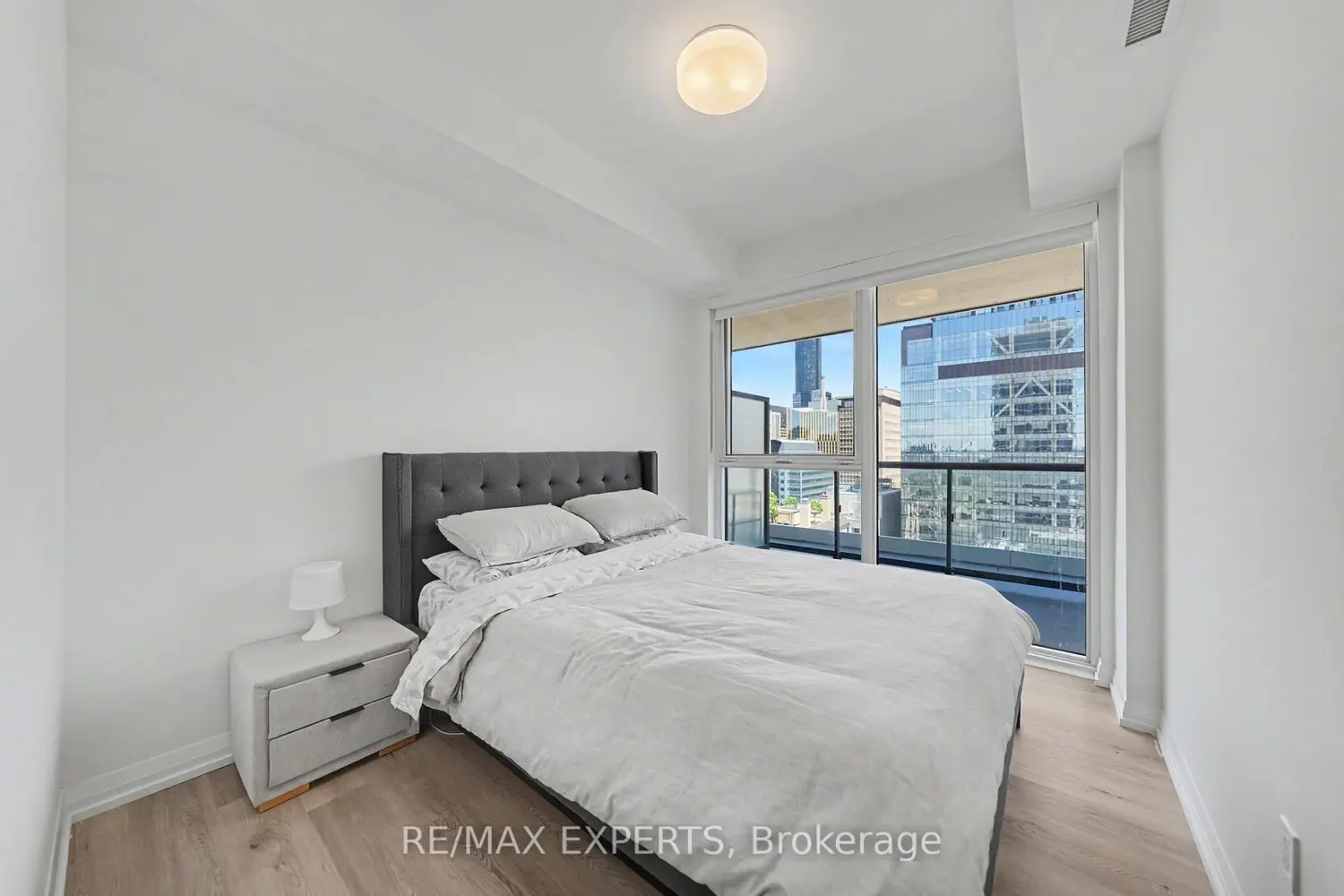 280 Dundas Street 1805