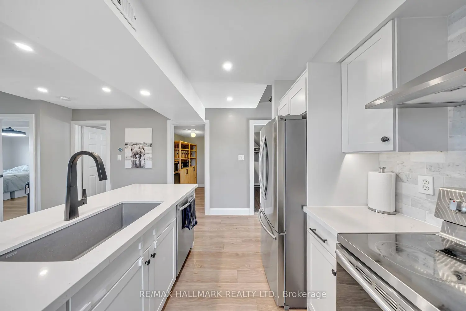 106 Petra Way 3 photo 5