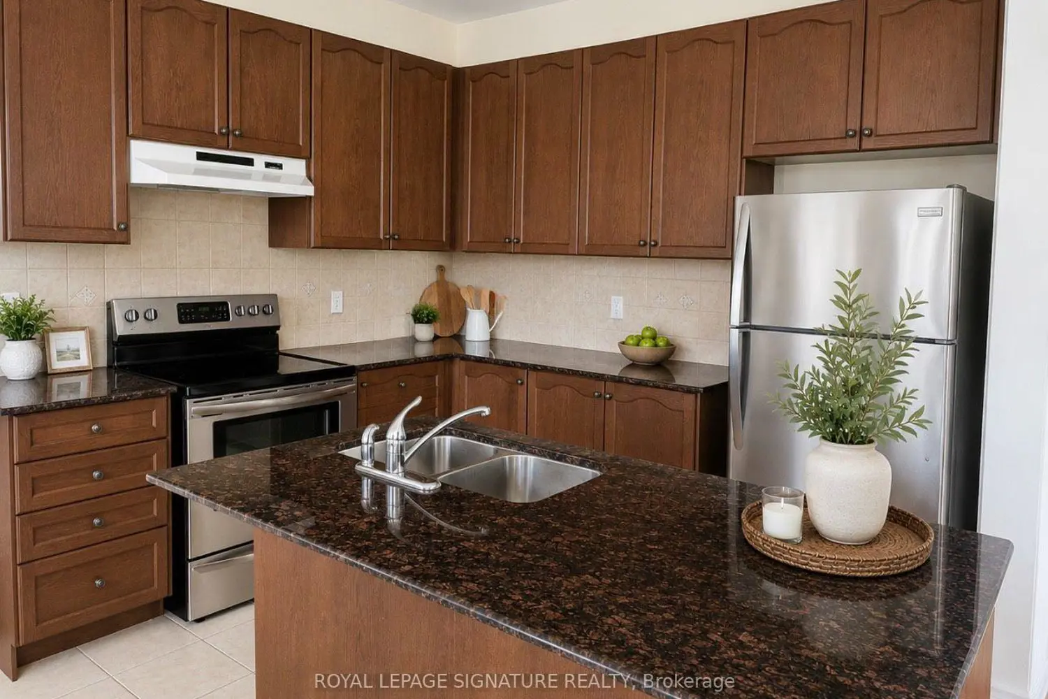 45 Pelham Drive photo 4