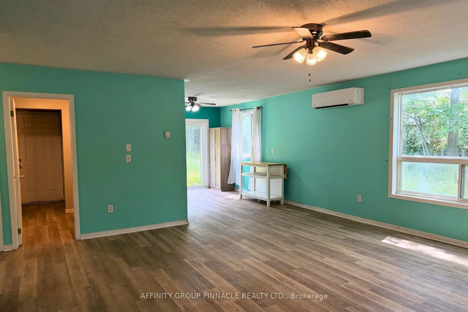 2 Oakwood Drive photo 5