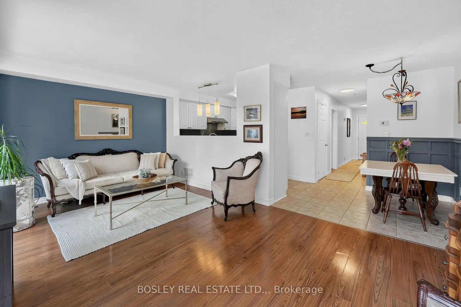6263 Valley Way 10 photo 2