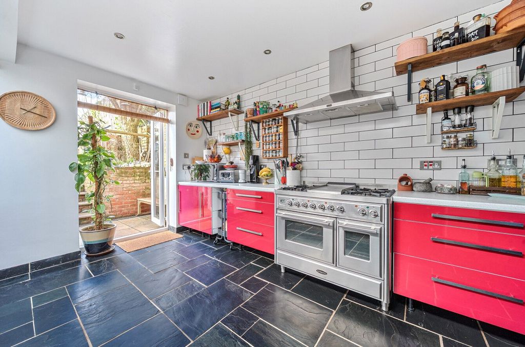 5 bed terraced house for saleExeter, Devon EX4 photo 3