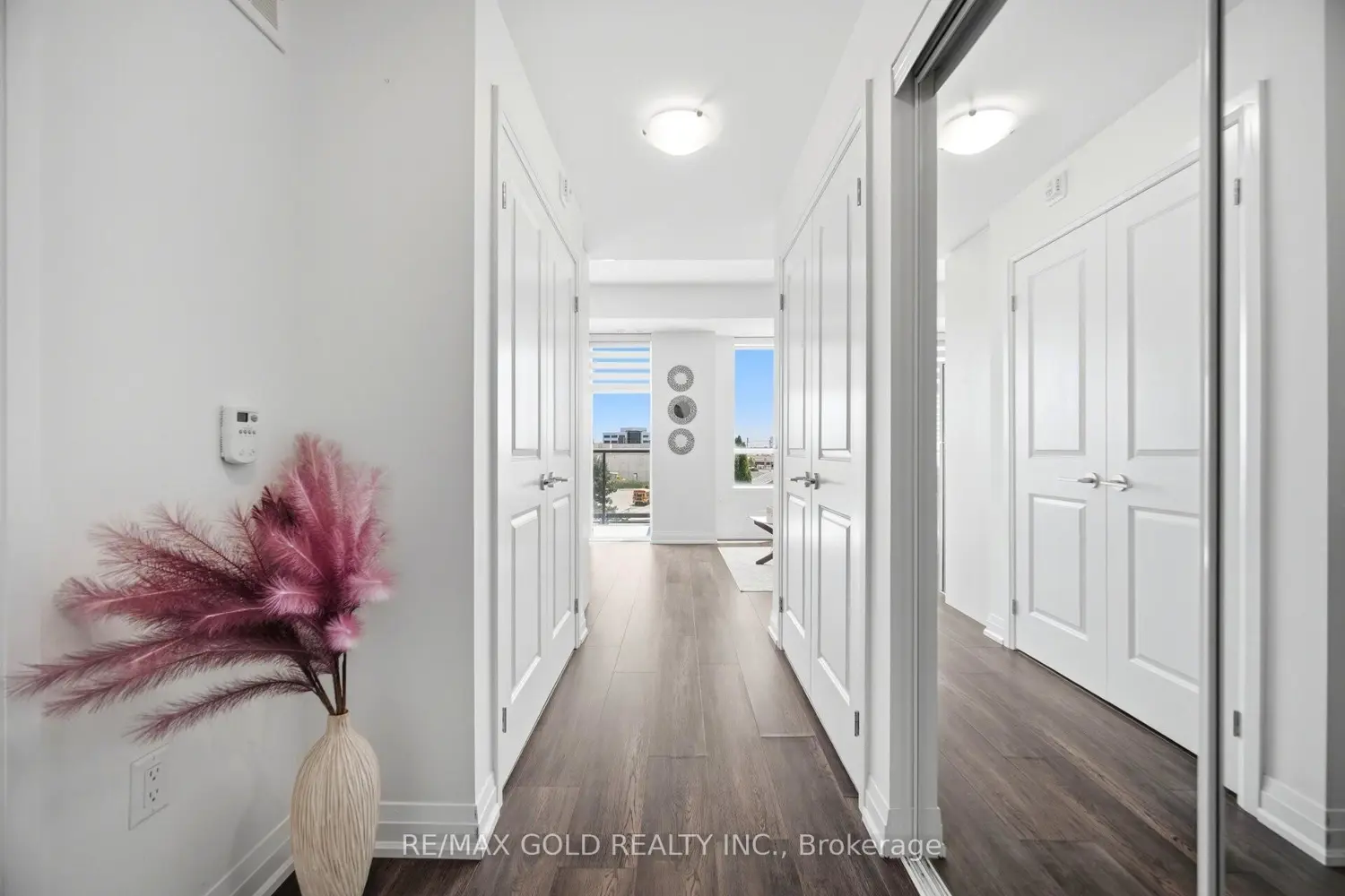 95 Attmar Drive 307 photo 3