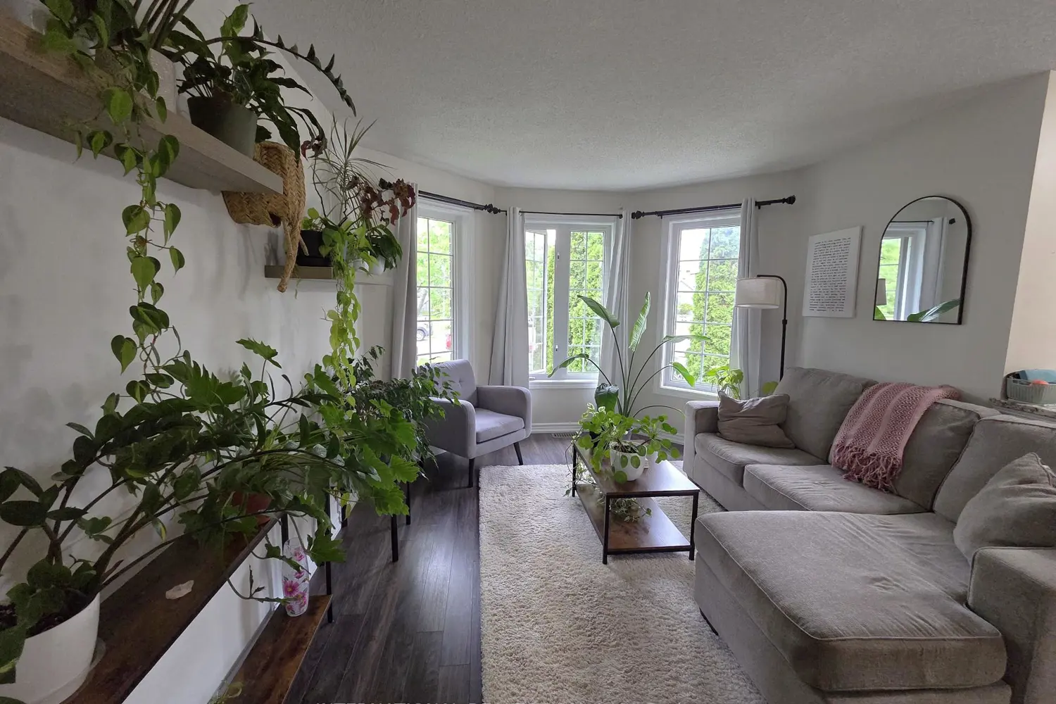 132 Esther Drive photo 2