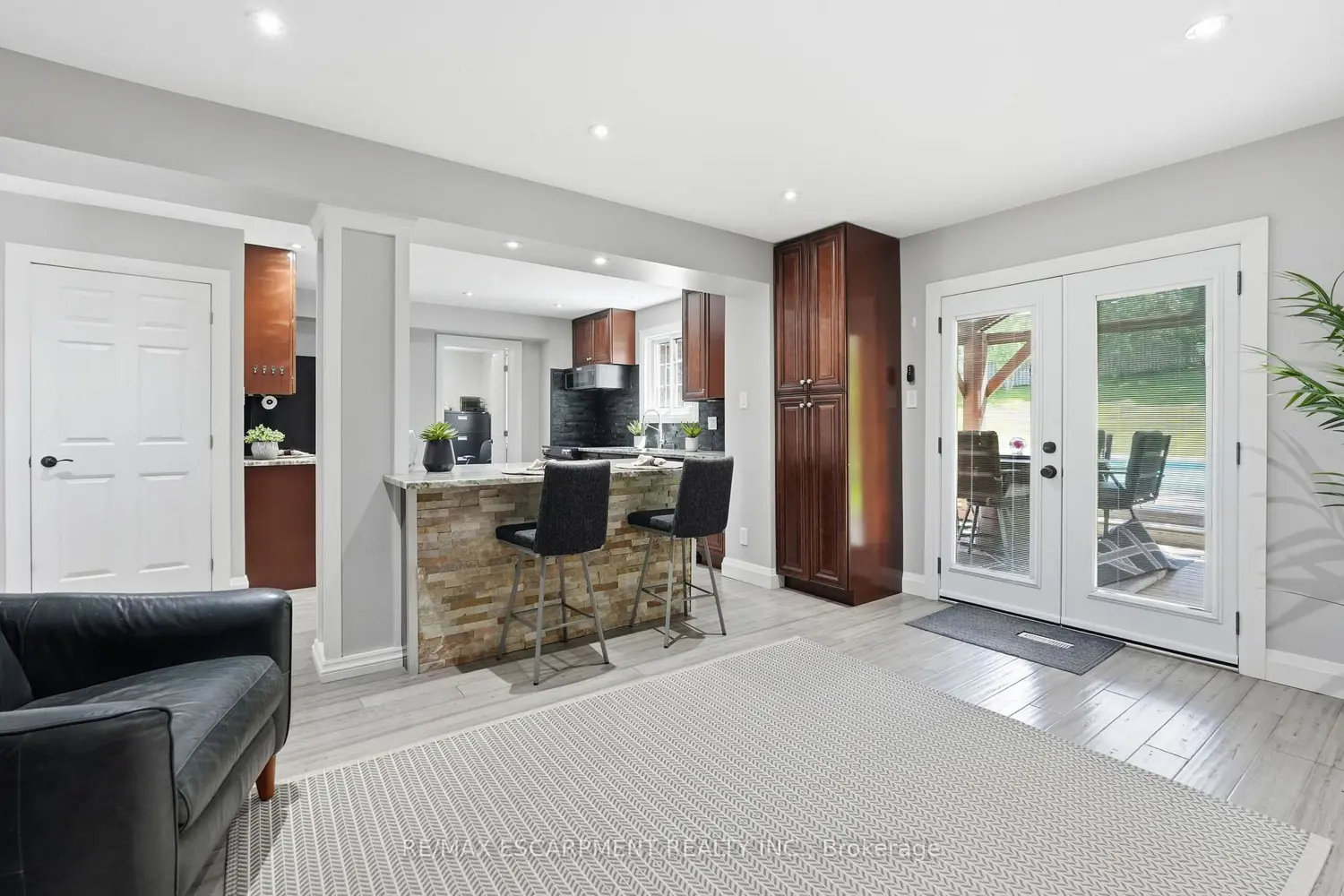 53 Glaceport Avenue photo 5
