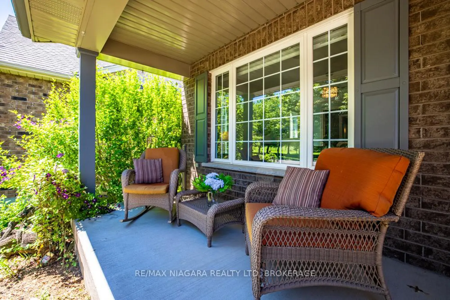 374 Pelham Road photo 2