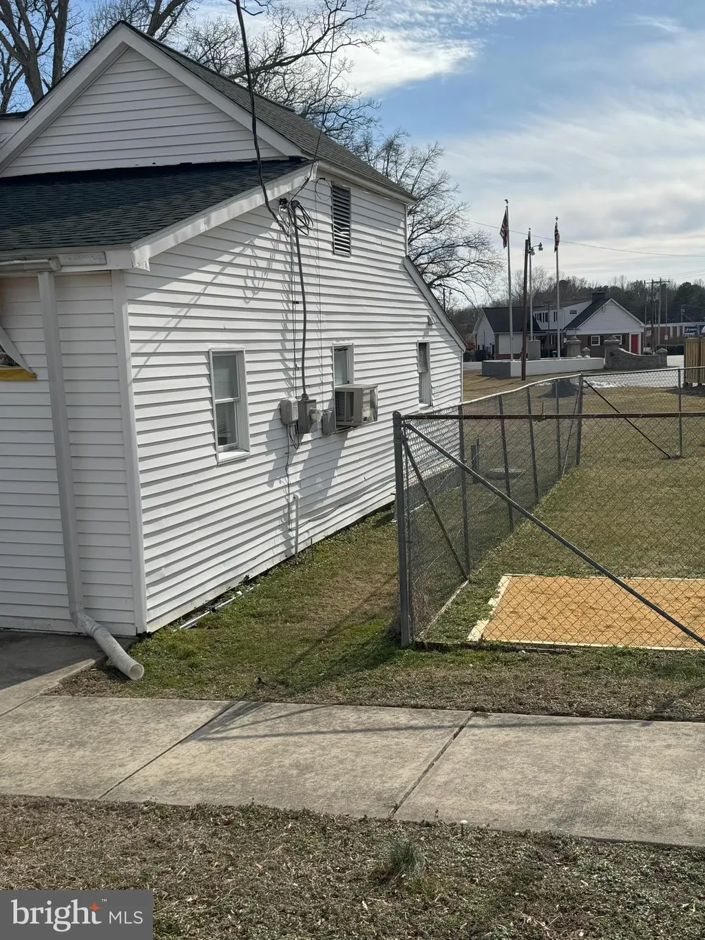 5 E Hawthorne Drive, La Plata, MD 20646