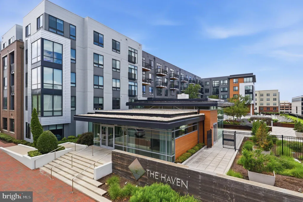 145 Riverhaven Drive Unit 550, National Harbor, MD 20745 photo 2