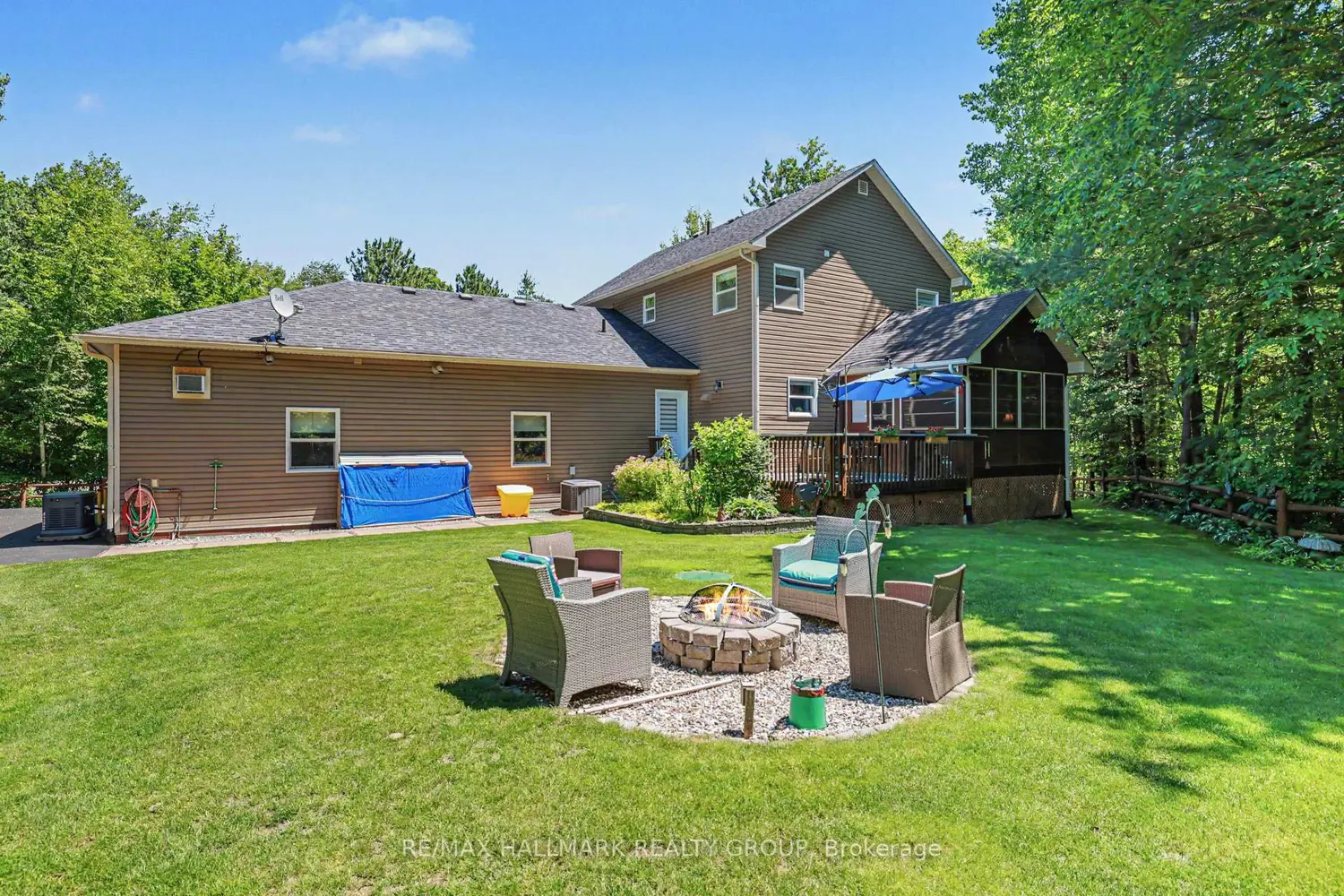 184 Charmont Way photo 2