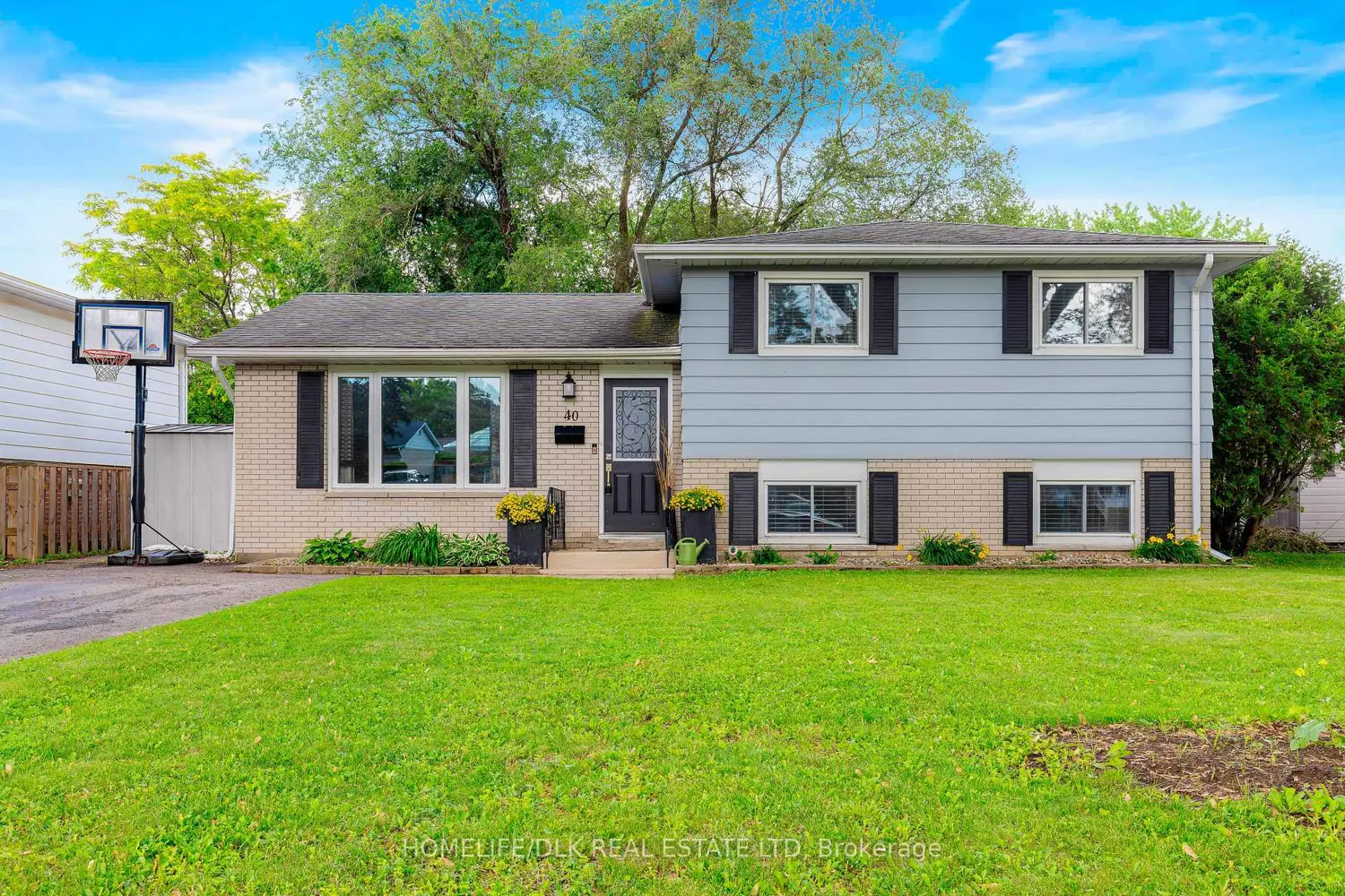 40 Meighen Crescent