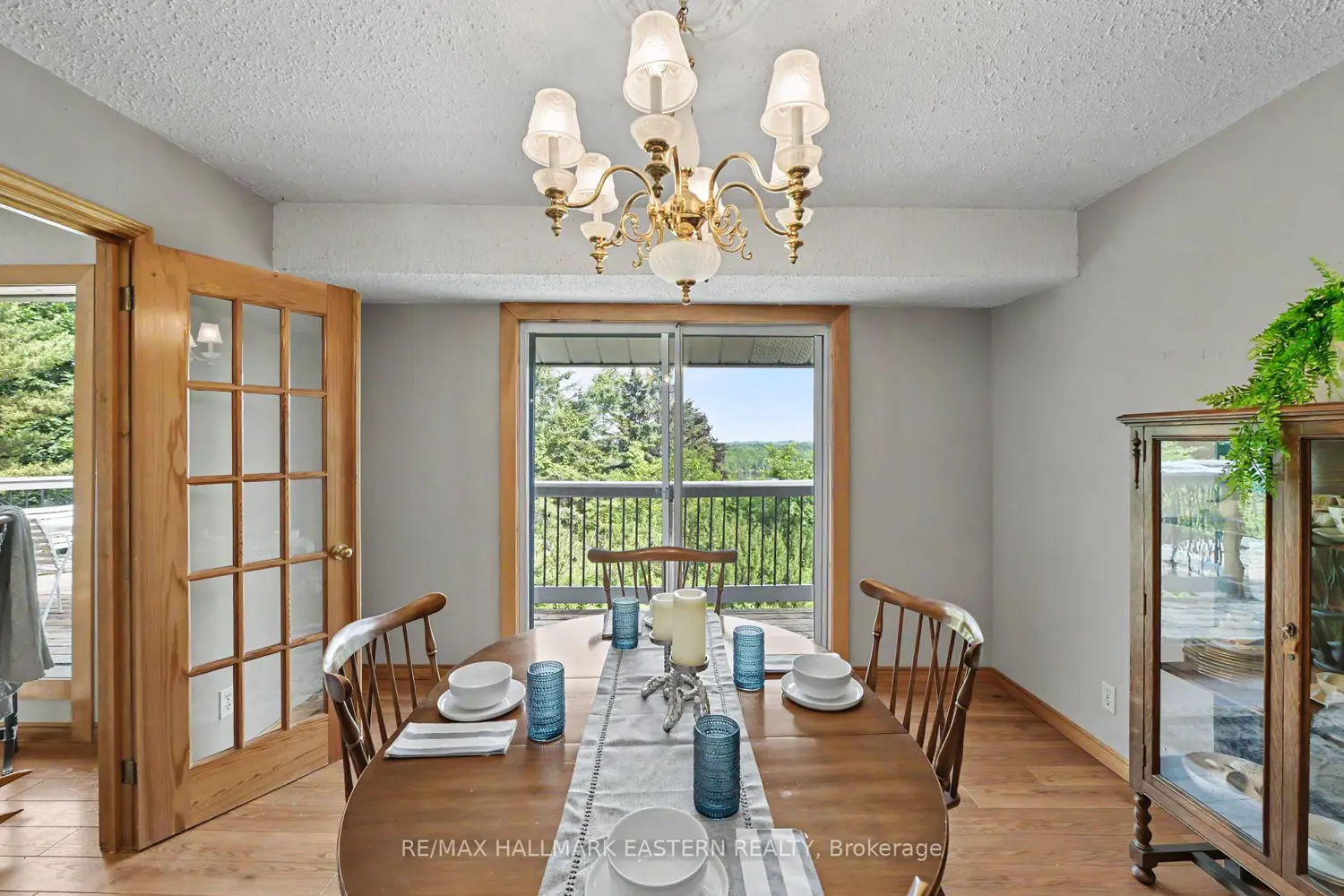 473 Sunset Crescent photo 5