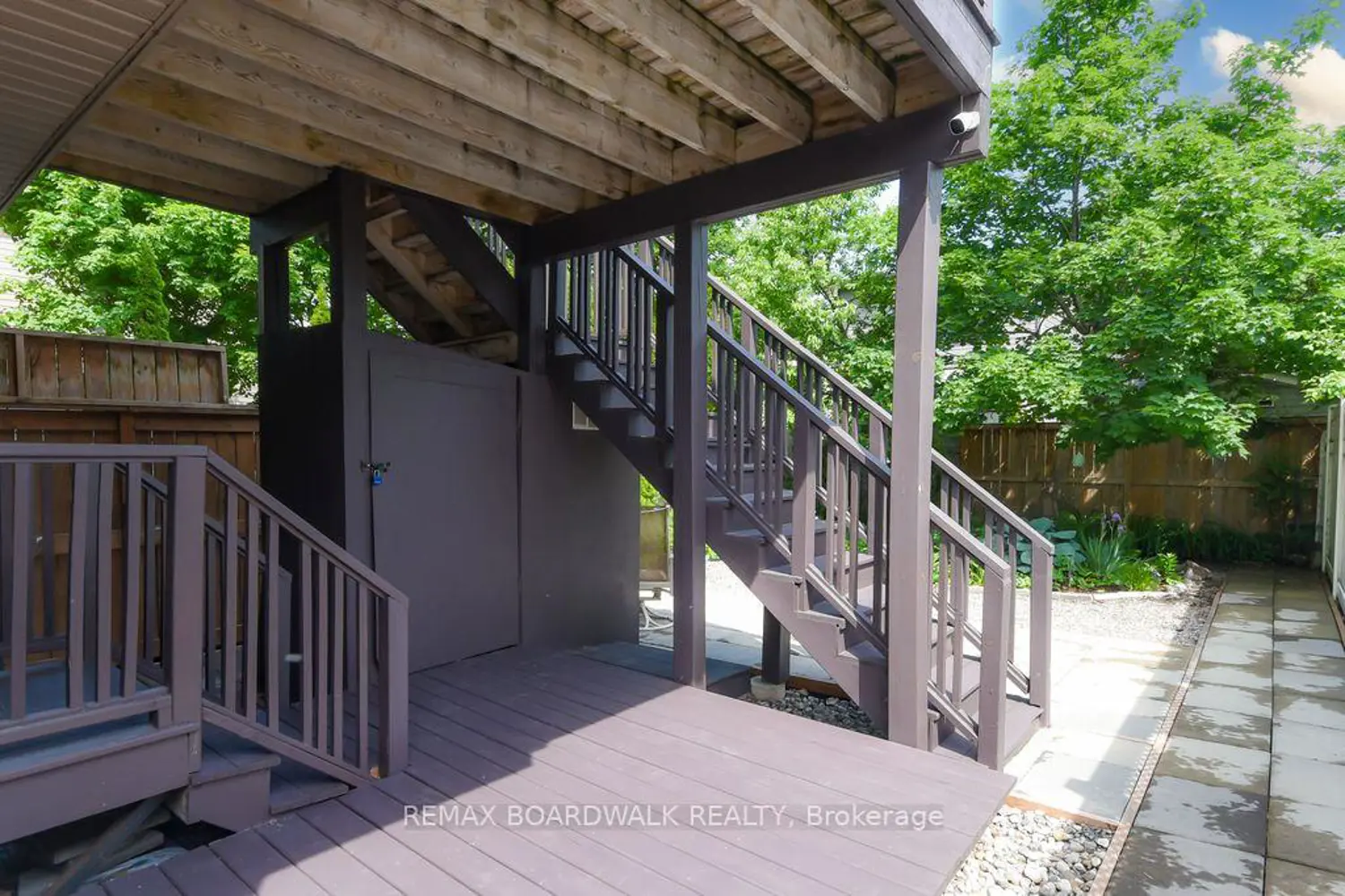 51 Drouin Avenue photo 2