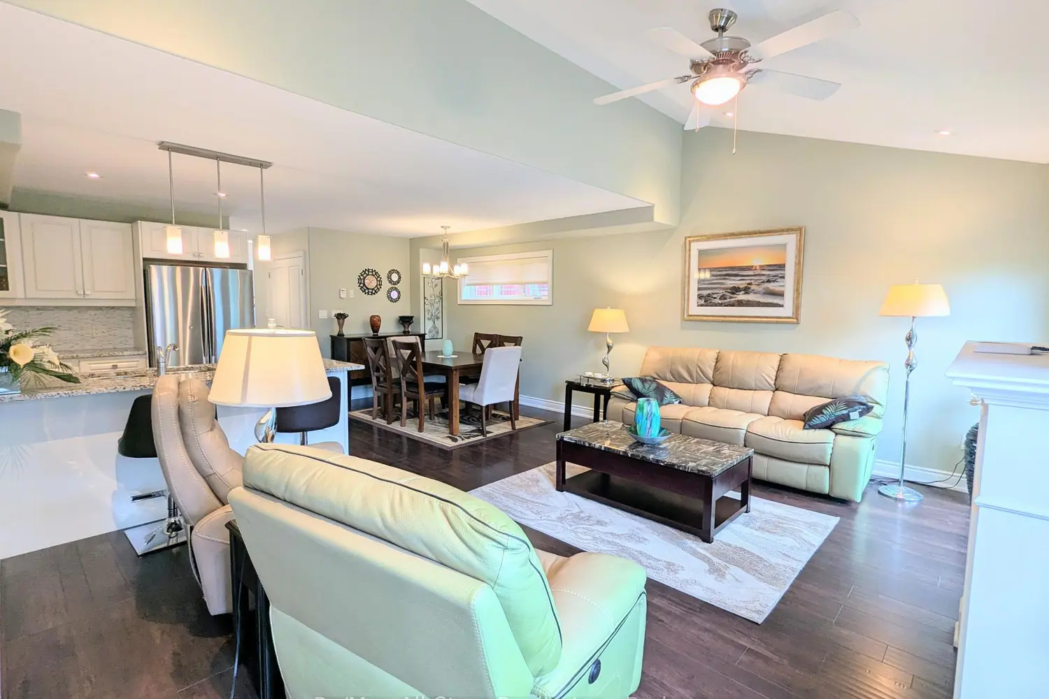 553 Grange Way photo 4