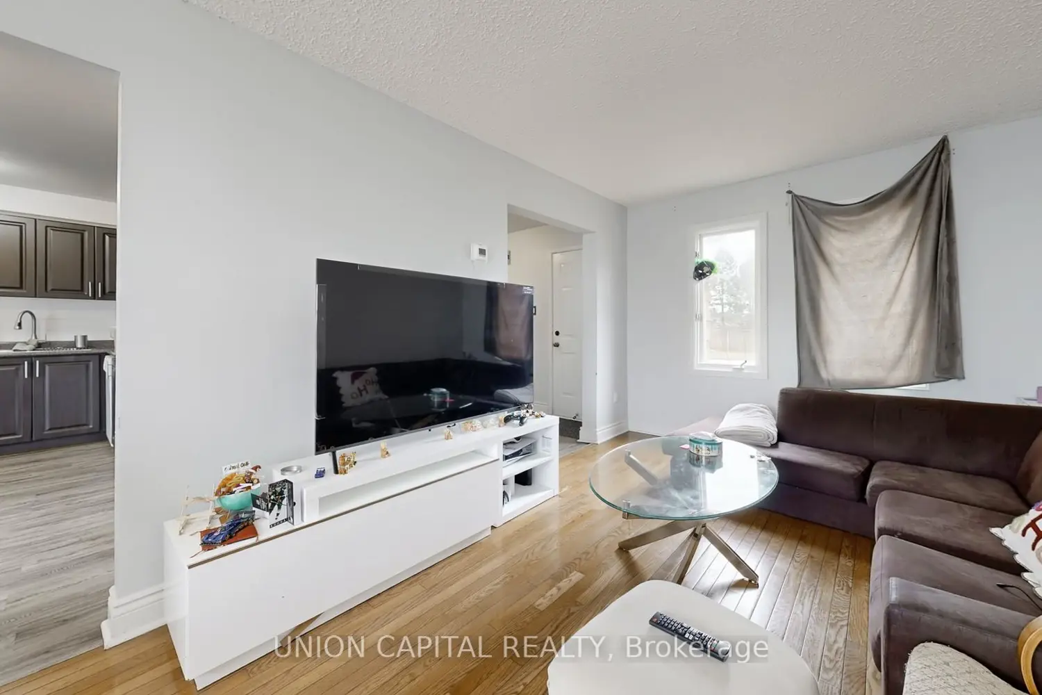 142 Wright Crescent photo 4