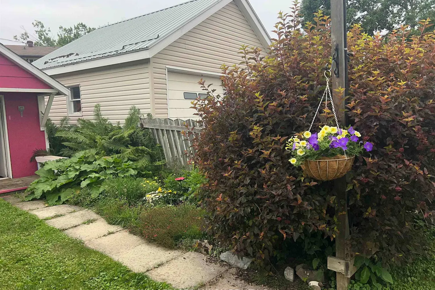 13 Spruce Road photo 5