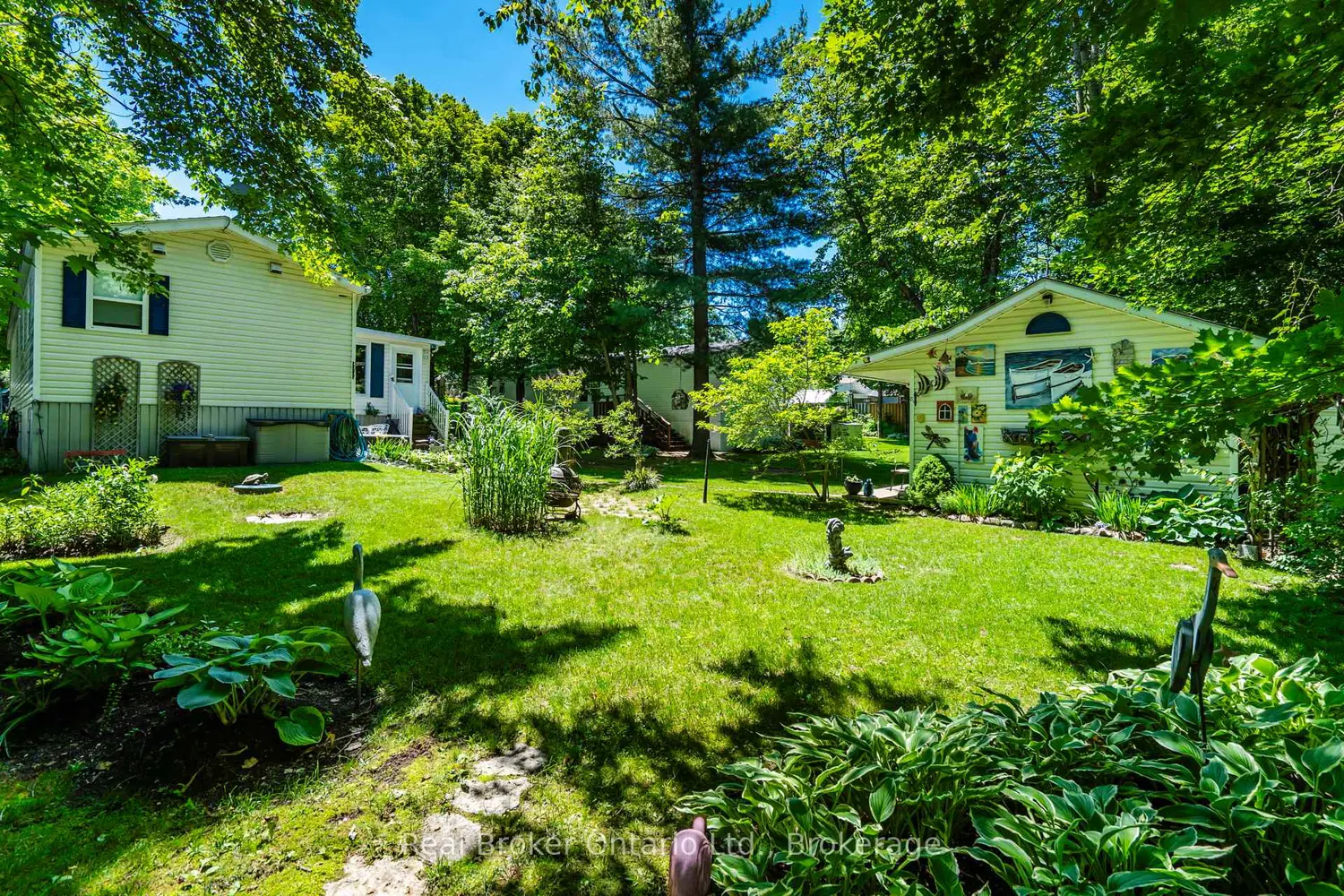 5411 Elliott Side Road 5 photo 2
