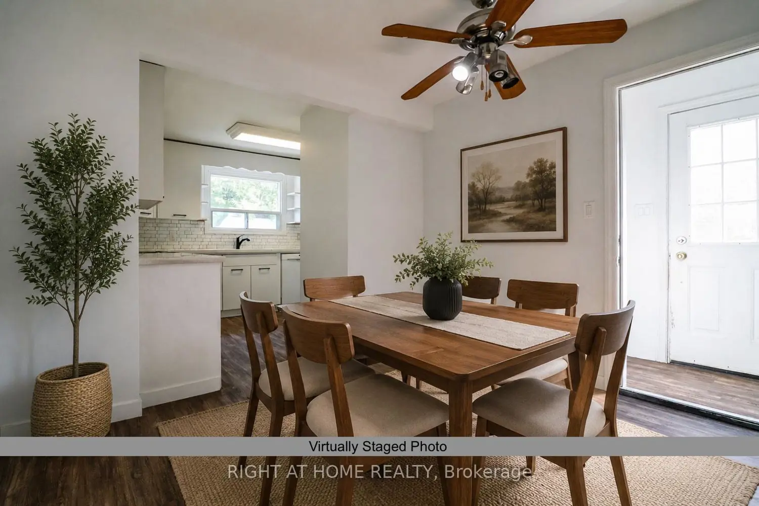 1327 Commerce Street photo 5