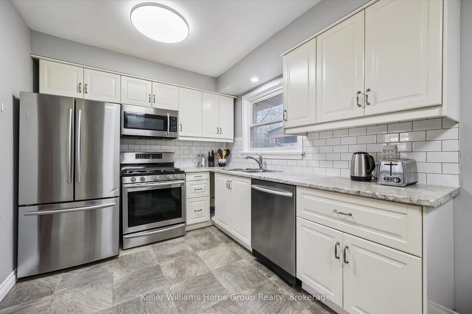 44 Meyer Drive photo 3