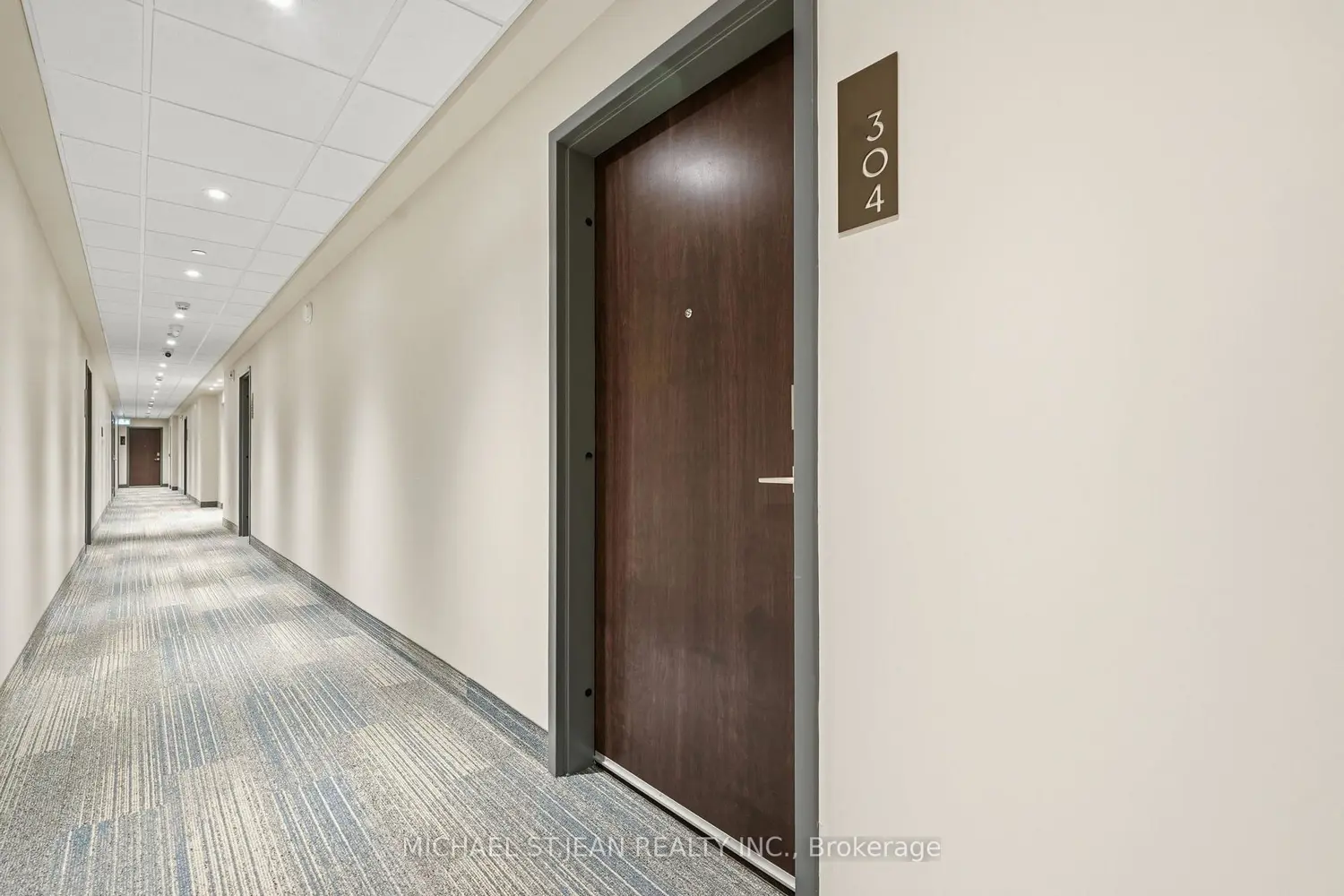 118 West Street 304 photo 2