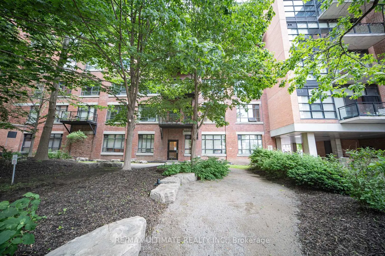 68 Broadview Avenue 523 photo 5