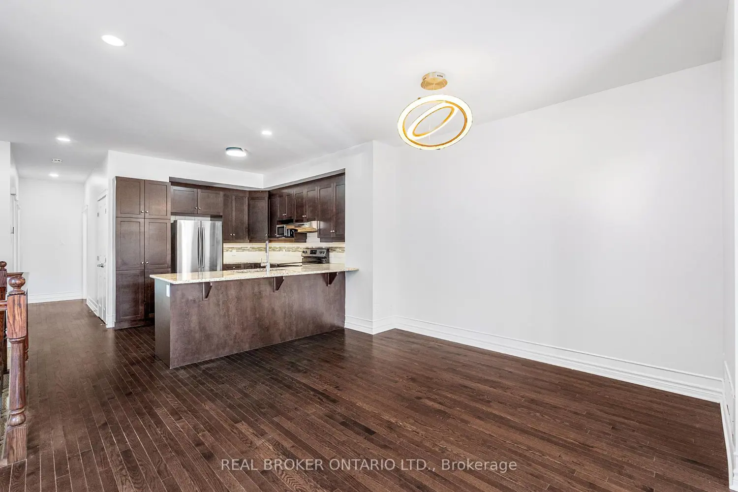 43 Claridge Drive photo 5
