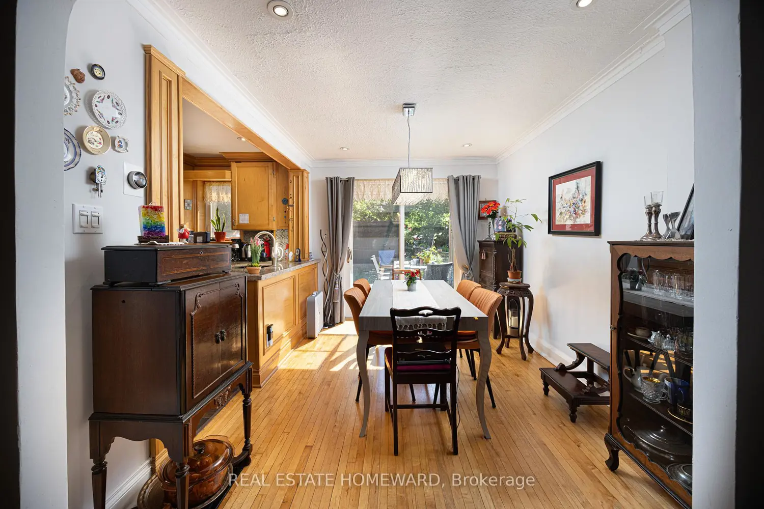69 Hertle Avenue photo 5