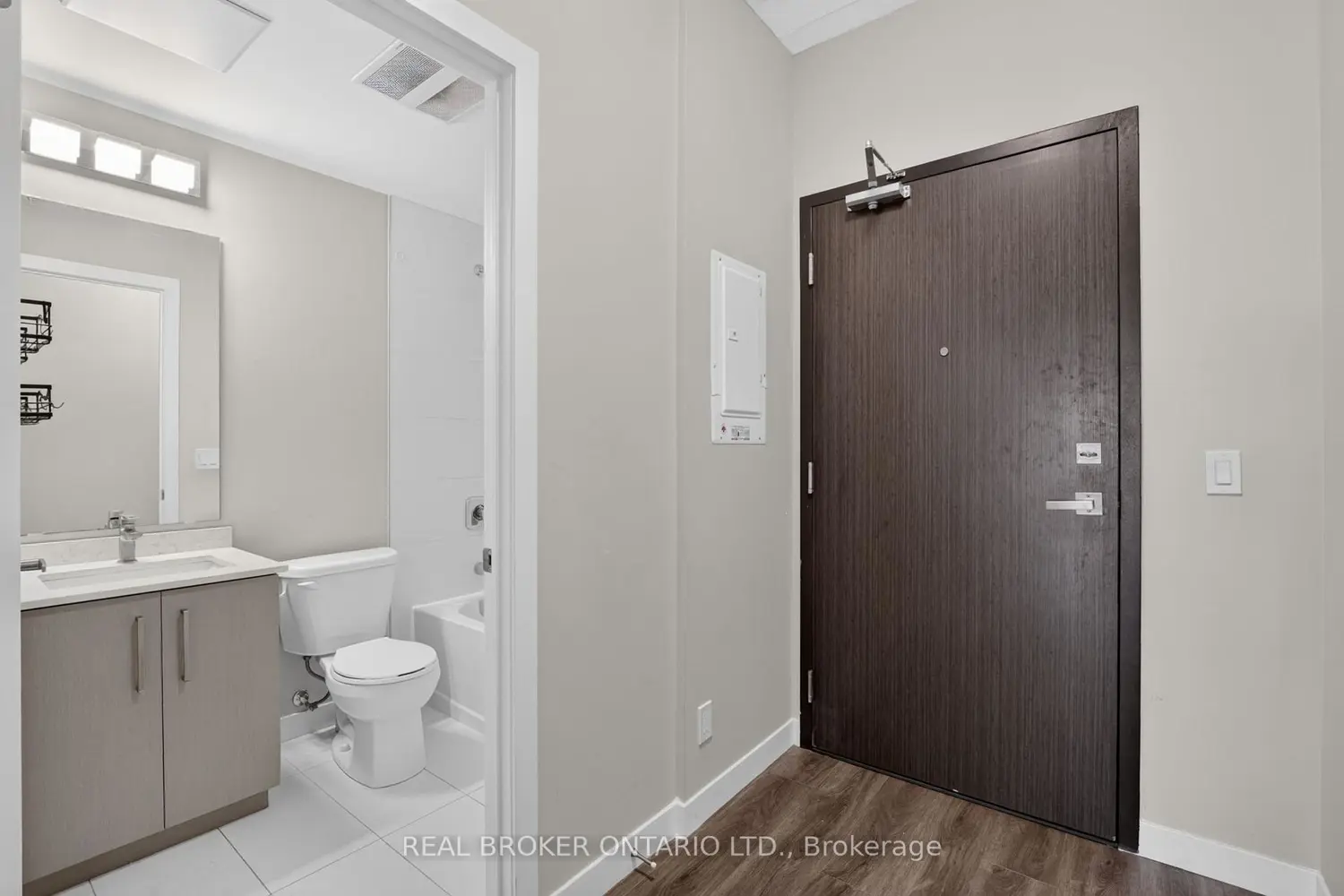 15 Queen Street 1206 photo 3