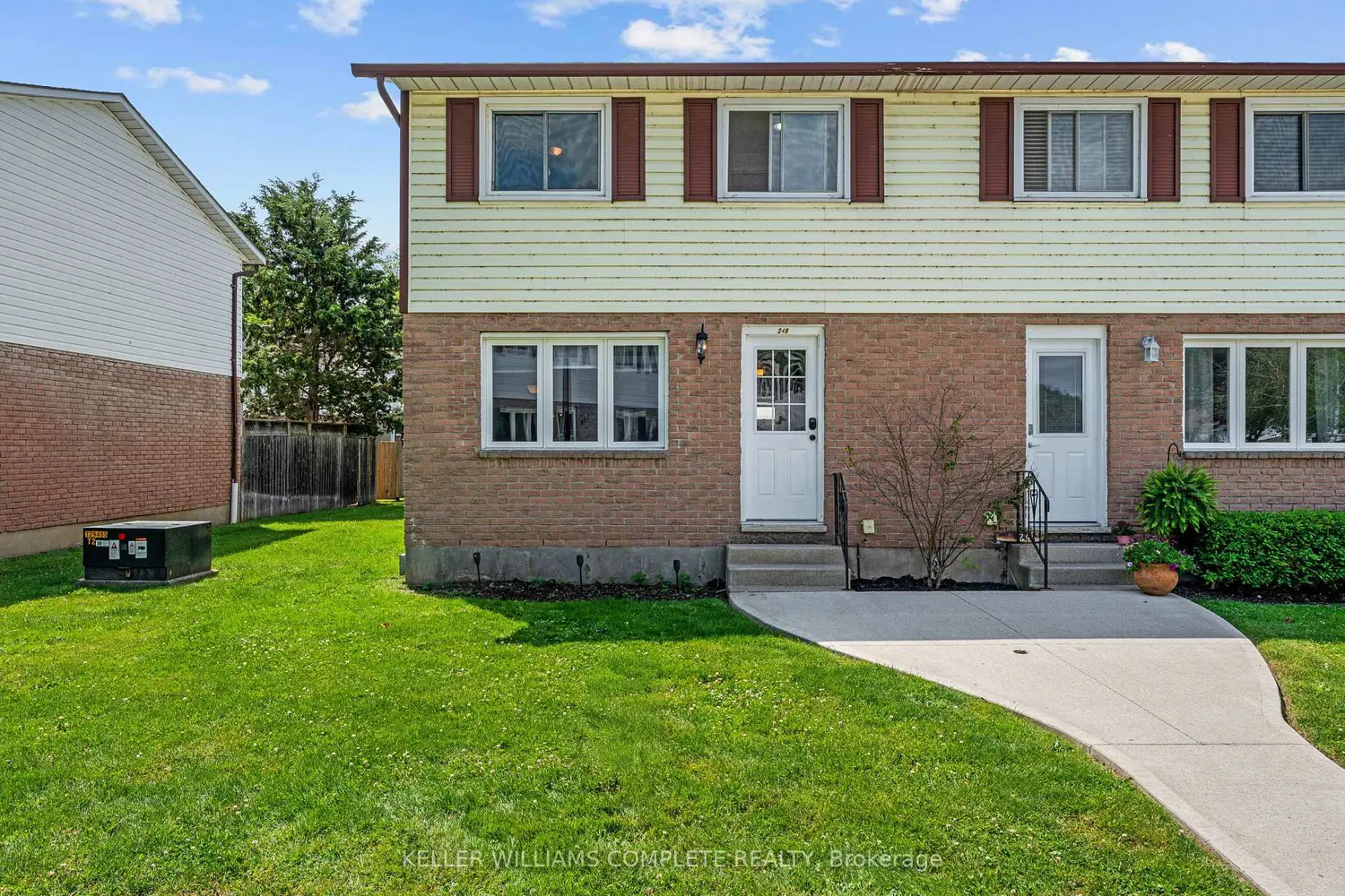 248 Richardson Drive photo 2